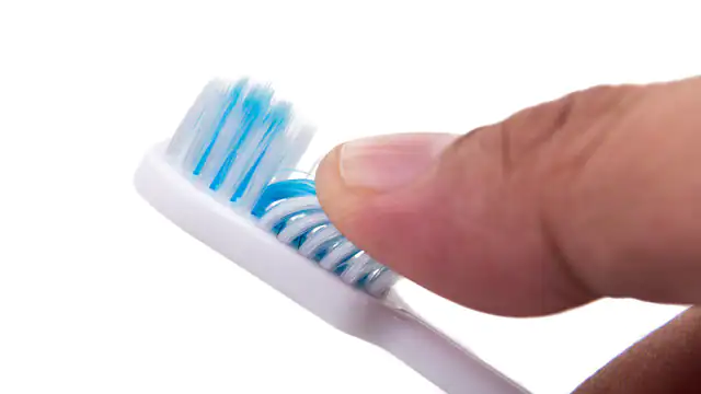 soft bristle toothbrush 